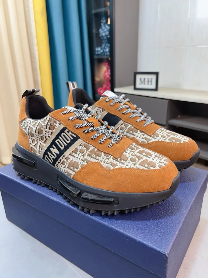 Ex-factory price 438🌹🌹【Dior】Best-selling model, world premiere on official website🔝High-end brand of men's shoes, latest series on official website: The upper is made of imported cowhide with specially designed fabrics➕Mesh breathable lining. Make walking more convenient and comfortable! Compared with the official quality, Midea’s 1:1 replica. Create a fashionable personality to set off your uniqueness! A must-have for trendy men! Classic style. Men's sizes: 38-44.